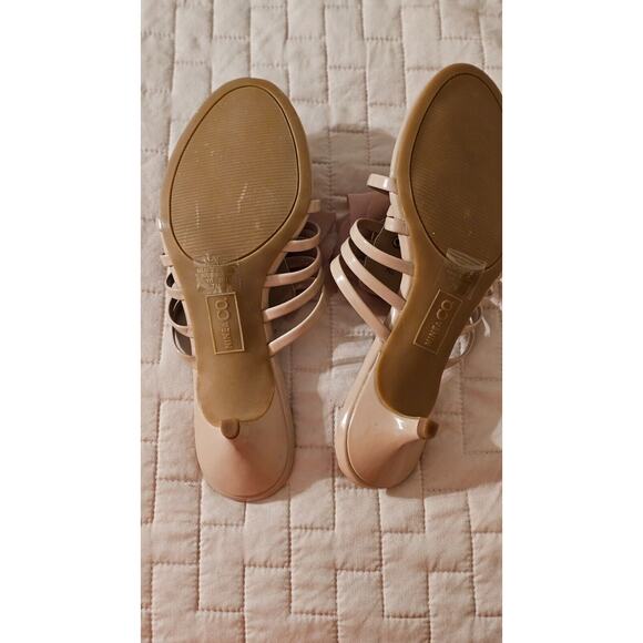 NWOB Sz 7 Nine and Co Kitten heel Flip Flopss - Very Cute - Lt Taupe or Tan - Picture 2 of 3